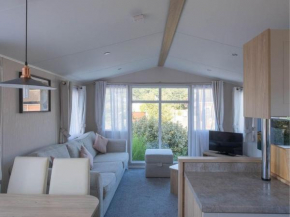 Pinewoods Park Style no.9 - sleeps 6 – no dogs